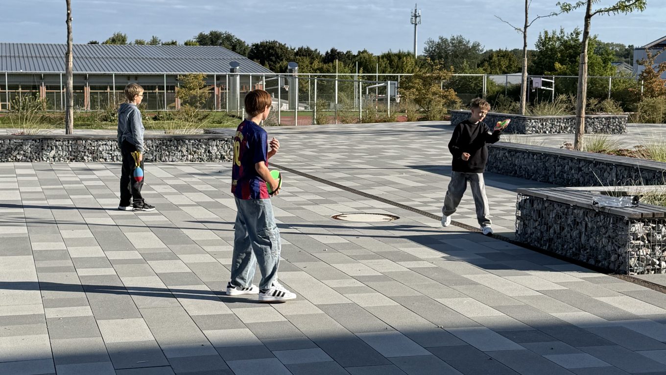RausZeit: Bewegung und frische Luft in der Pause